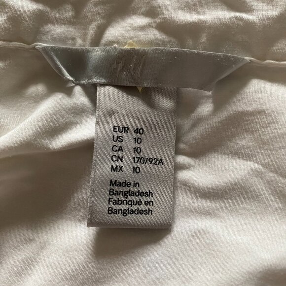 H&M Button Up Blouse - Picture 2 of 2